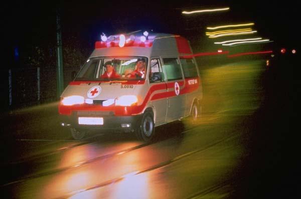 Rotes Kreuz Einsatzfahrzeug